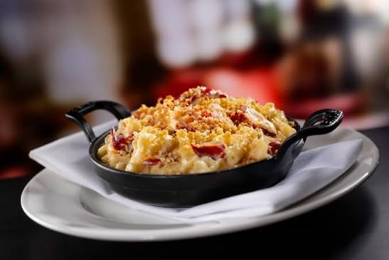 The Capital Grille signature dishes Dry-Aged Ribeye
Lobster Mac and Cheese
Pan-Seared Salmon